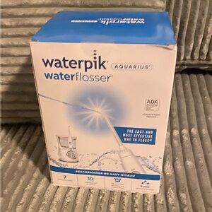 Waterpik Aquarius Water Flosser Professional White New In Box Sealed